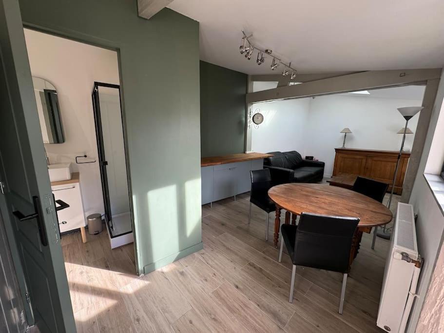 Petite Maison Independante Avec Parking Vétheuil Exteriör bild