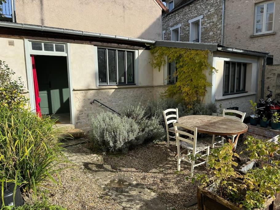 Petite Maison Independante Avec Parking Vétheuil Exteriör bild